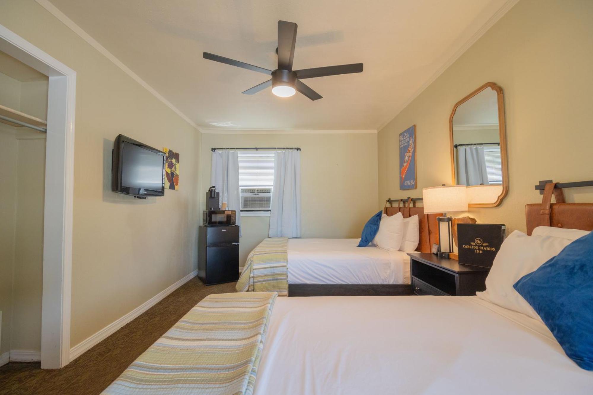 Carlton Marion Inn Yellville Room photo